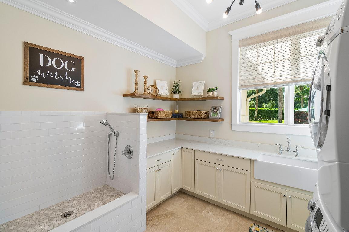 FOXE CHASE - Residential