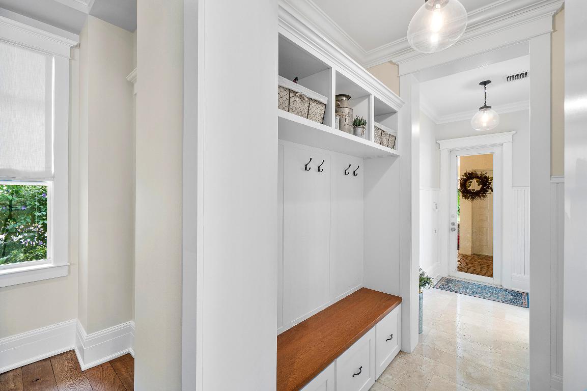 FOXE CHASE - Residential