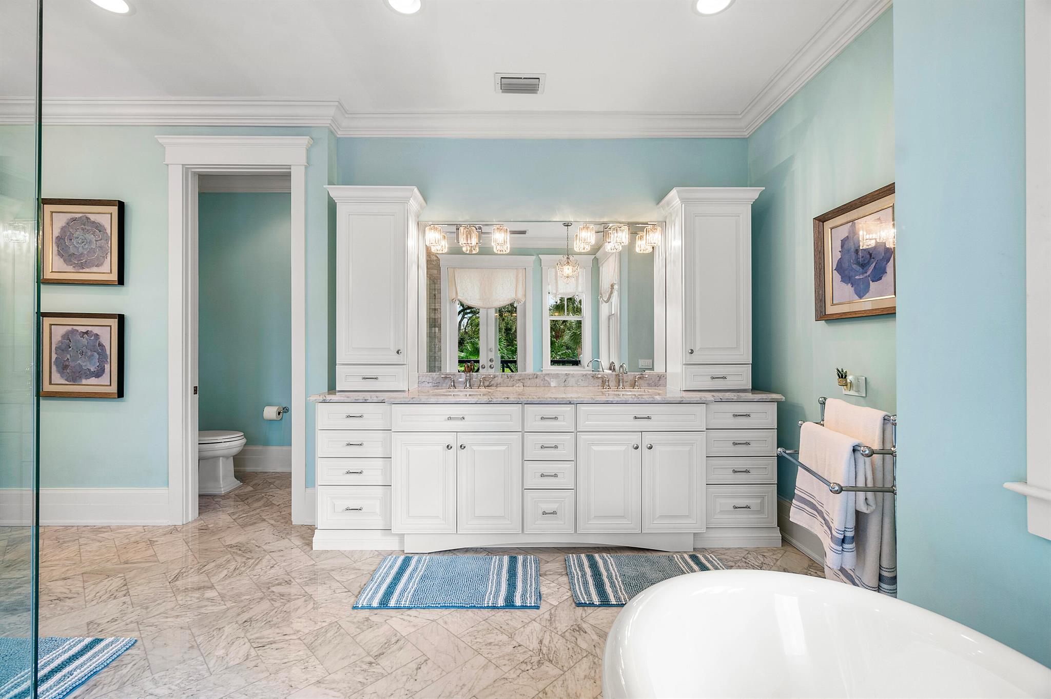 FOXE CHASE - Residential