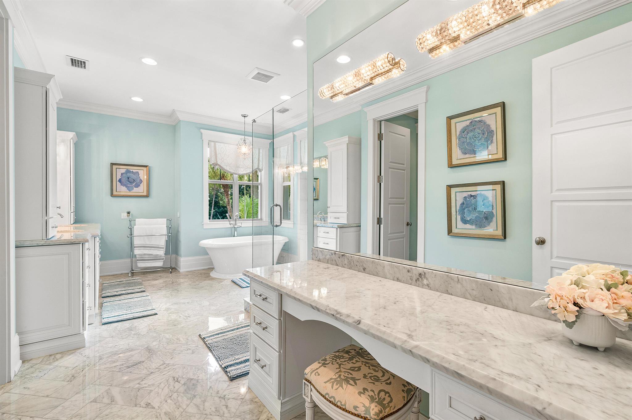 FOXE CHASE - Residential