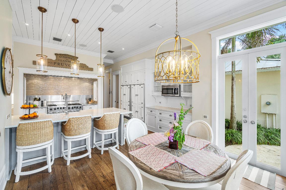 FOXE CHASE - Residential