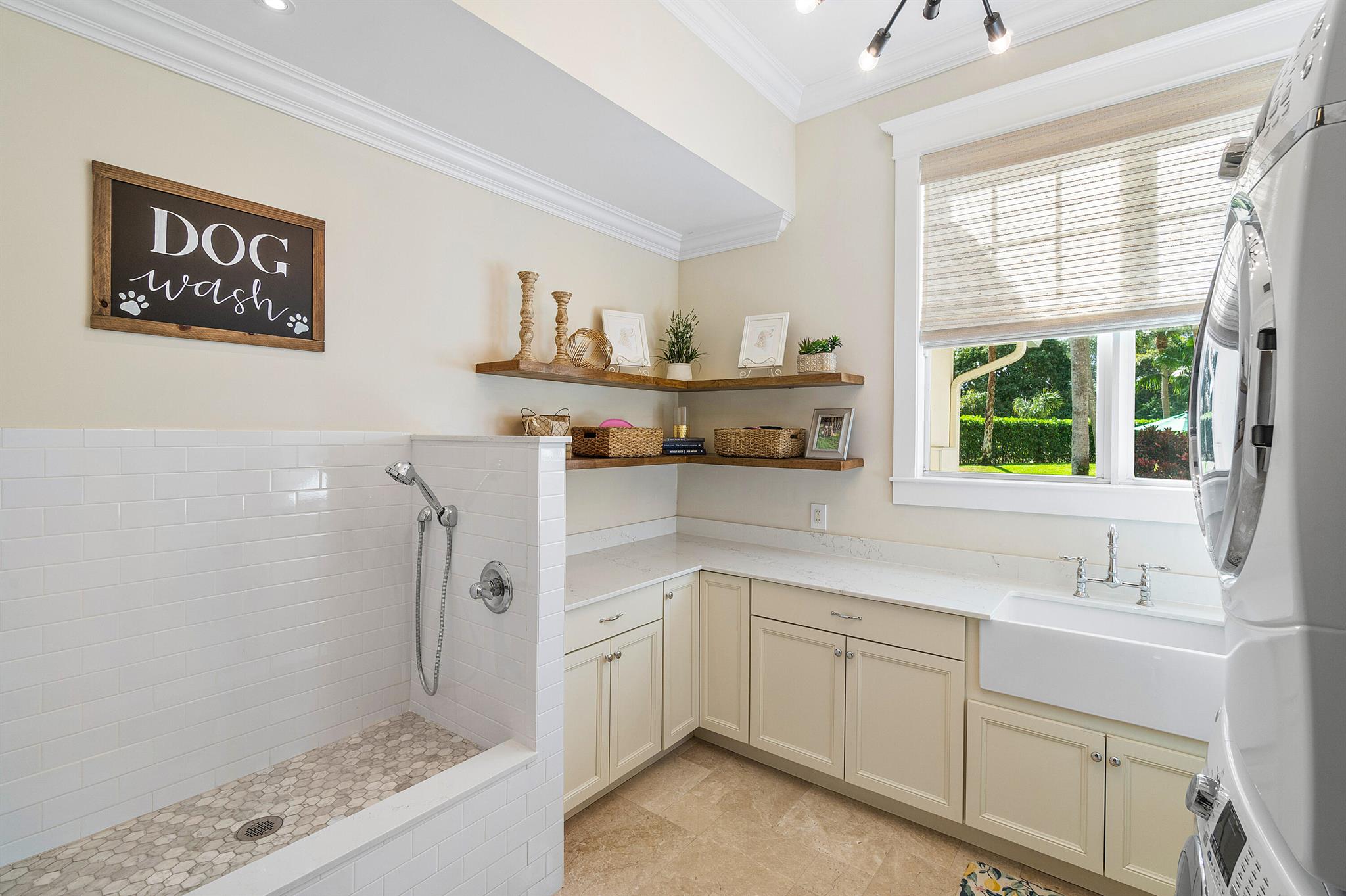 FOXE CHASE - Residential