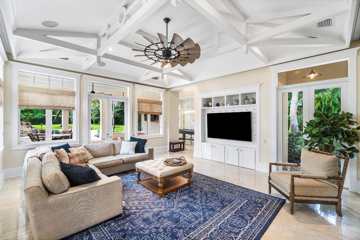 FOXE CHASE - Residential