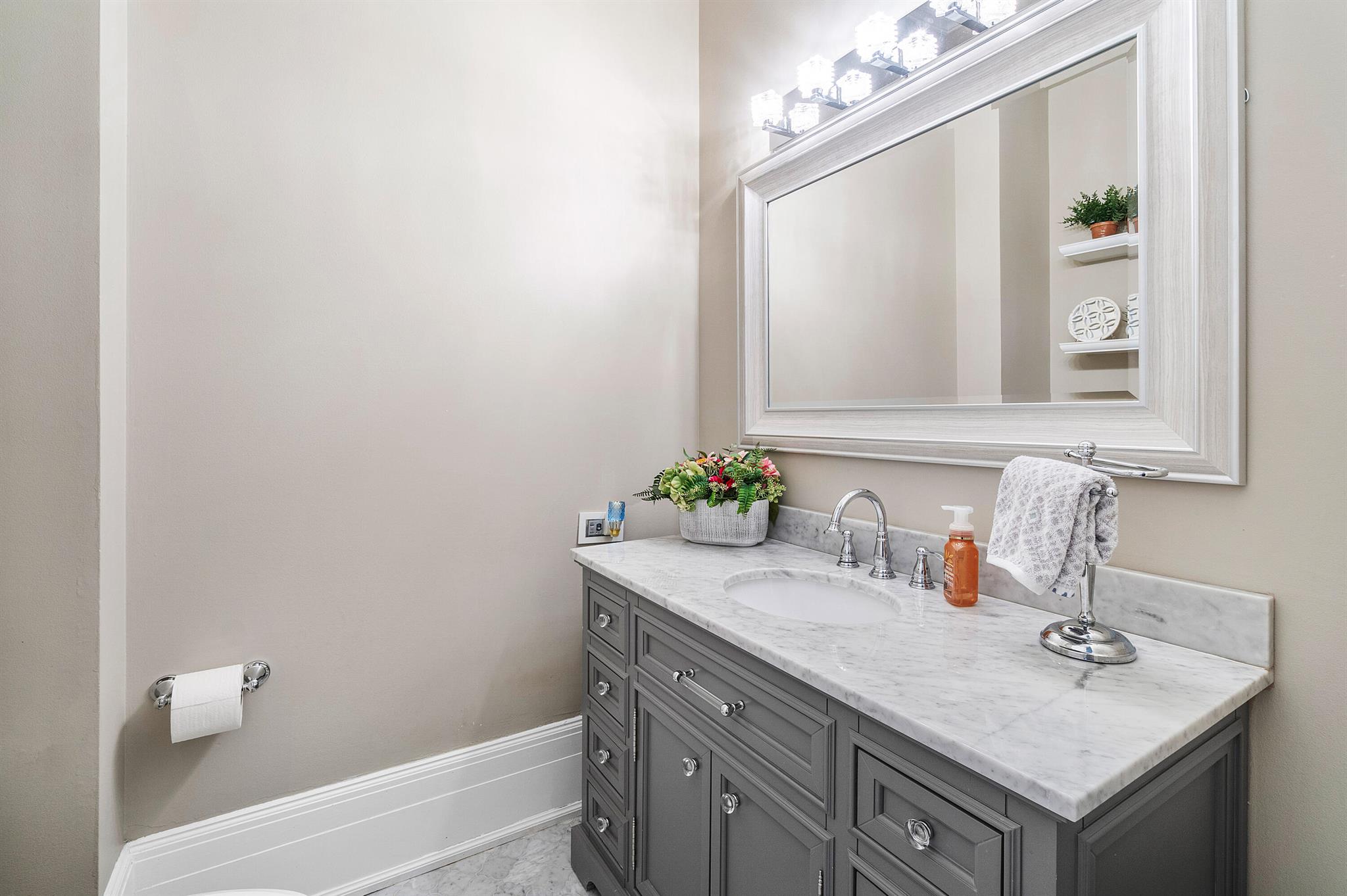 FOXE CHASE - Residential