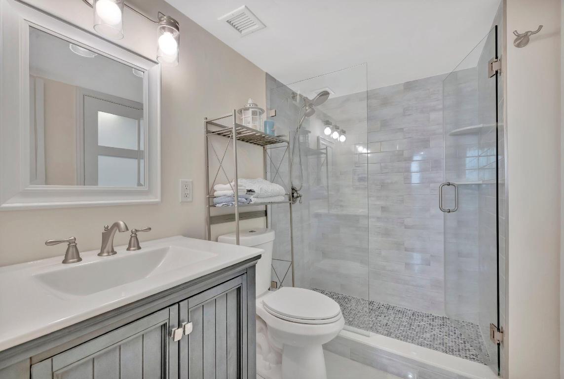 INTRACOASTAL TOWER - Residential