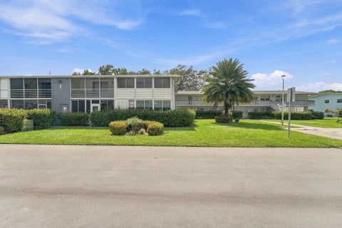 Tiny photo for 116 LYNDHURST F #116, Deerfield Beach, FL 33442 (MLS # B26087927)