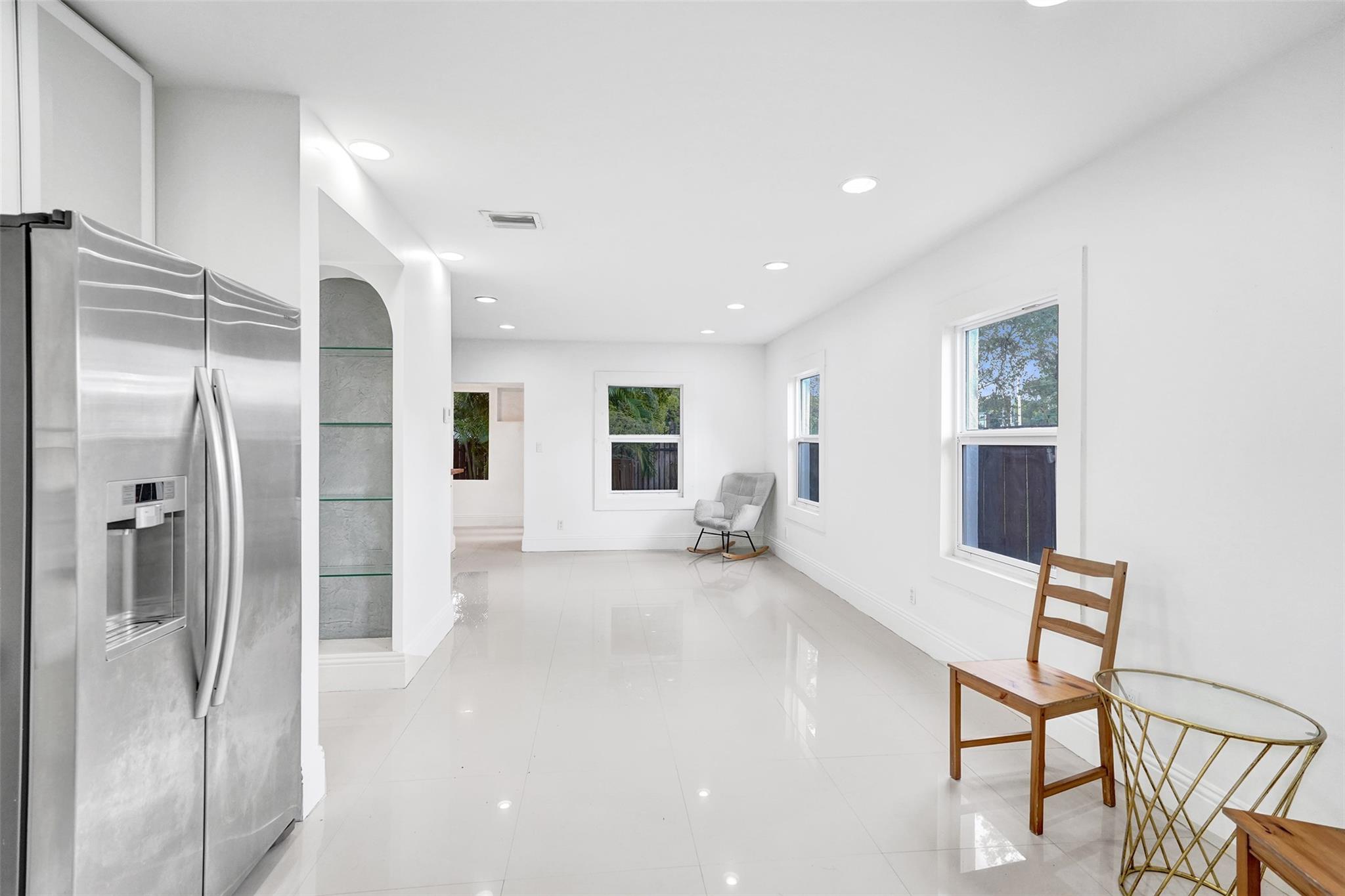 RIVERSIDE NO 3 - Residential