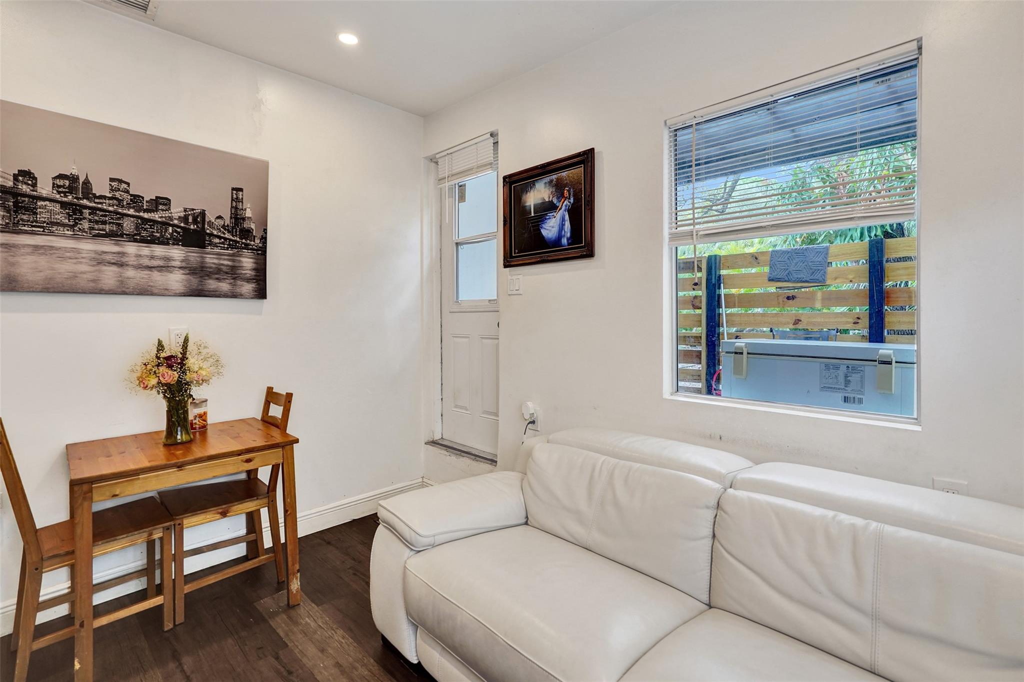 RIVERSIDE NO 3 - Residential