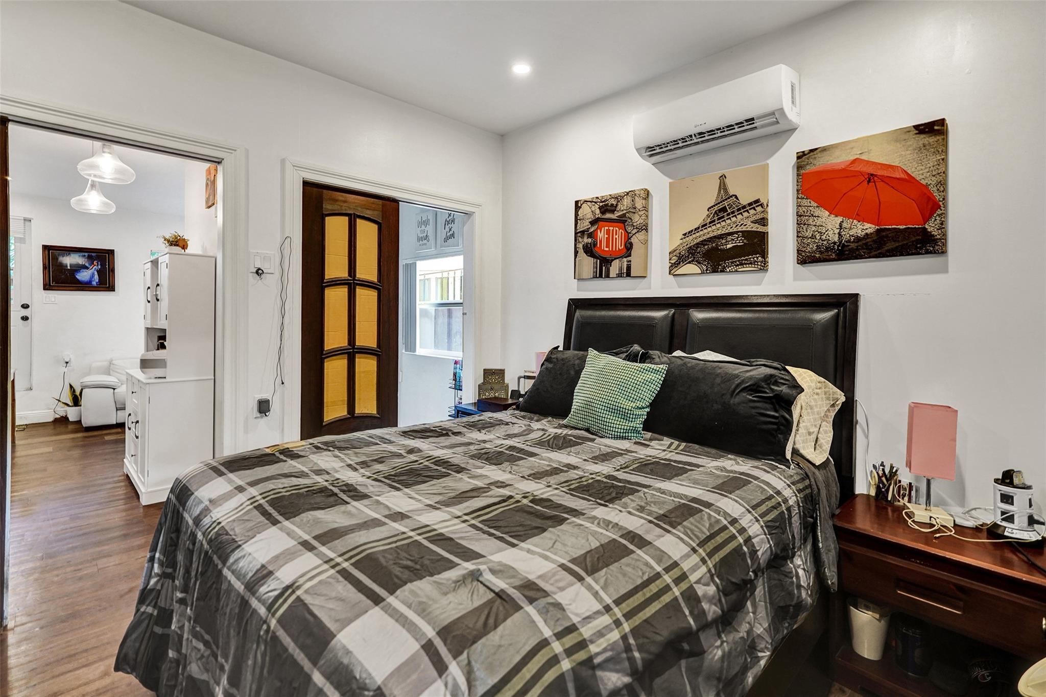 RIVERSIDE NO 3 - Residential