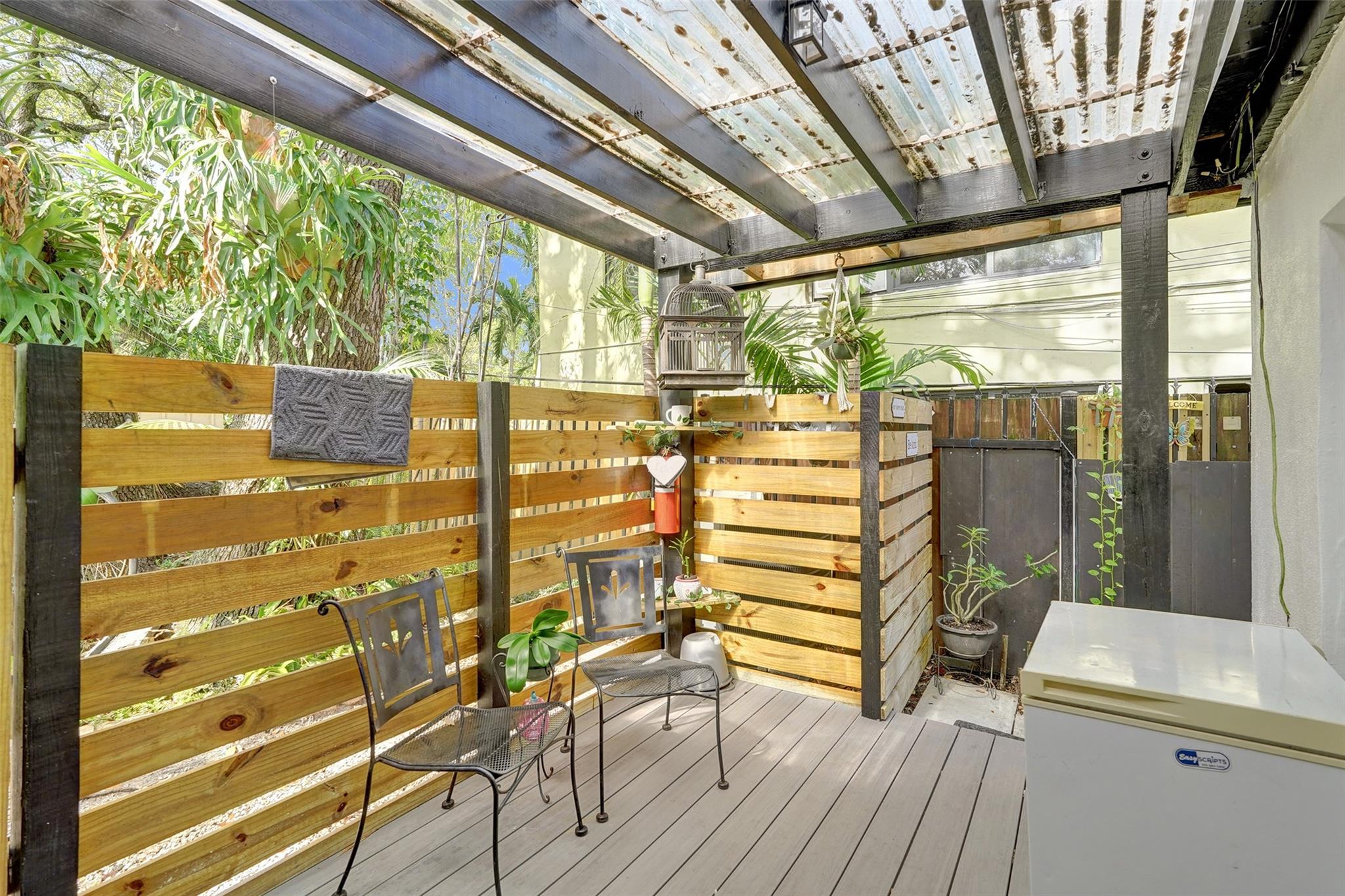 RIVERSIDE NO 3 - Residential