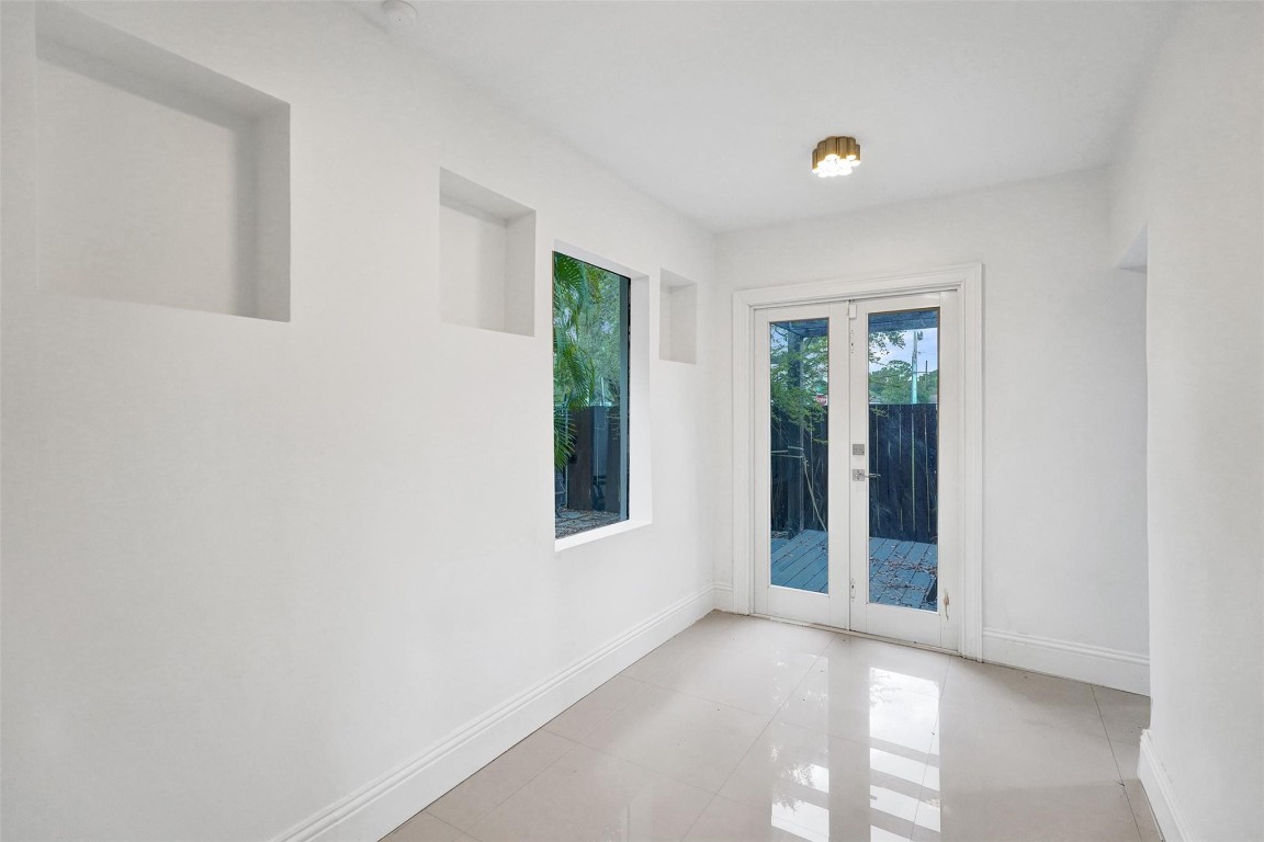 1125 SW 15th Terrace