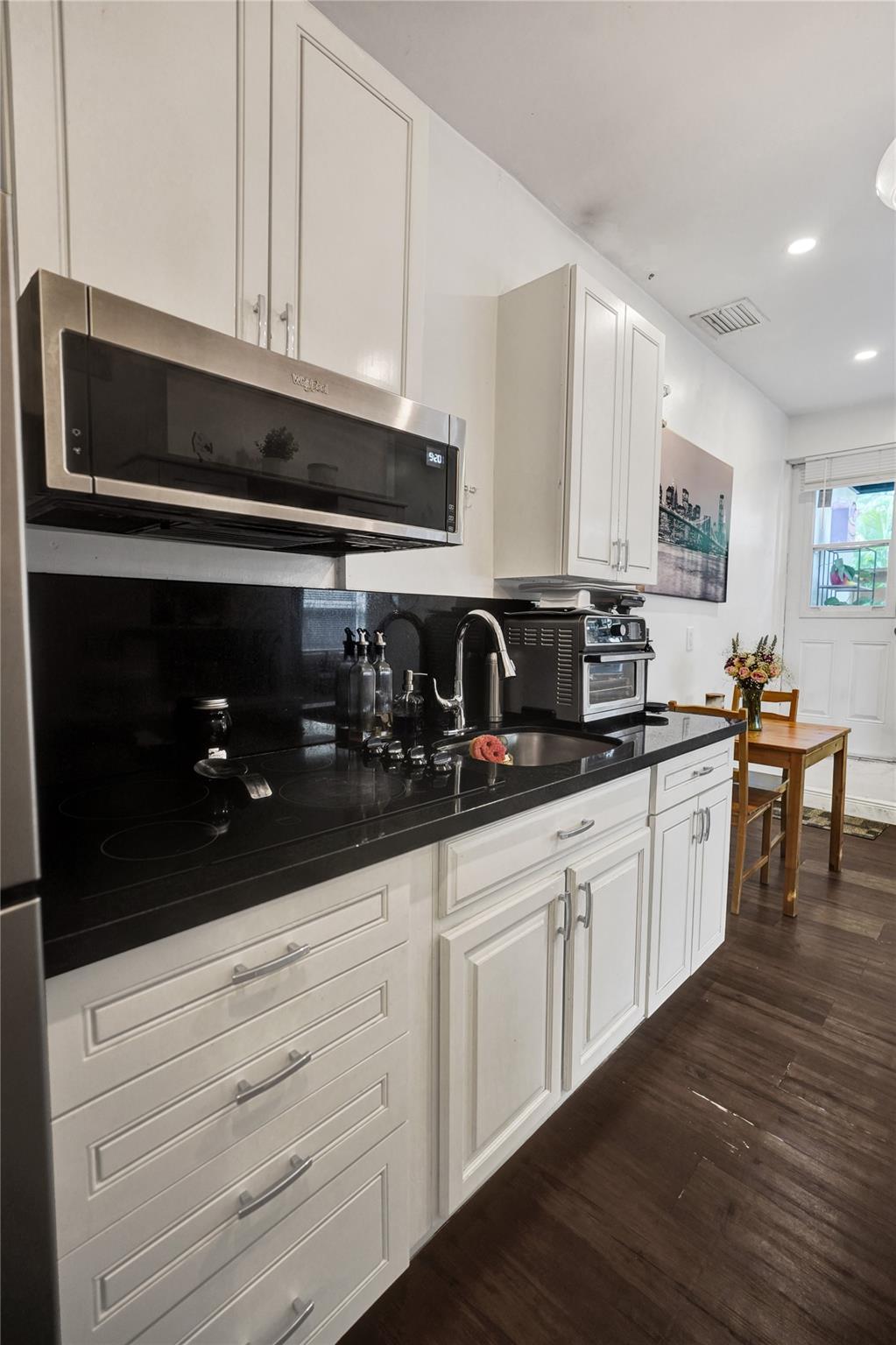 RIVERSIDE NO 3 - Residential