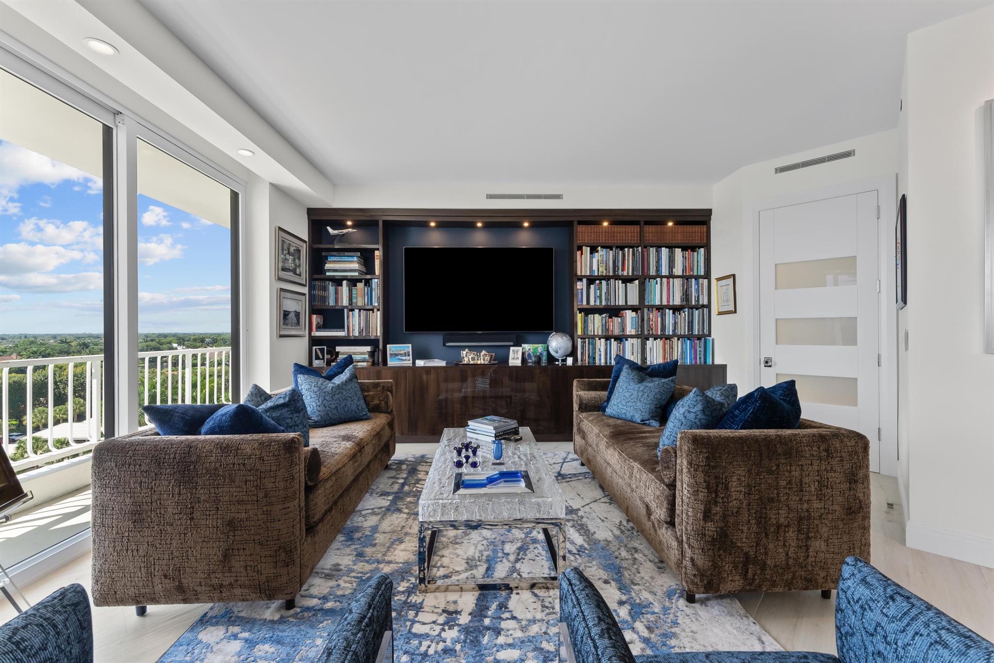 FAIRWAY POINT - Residential