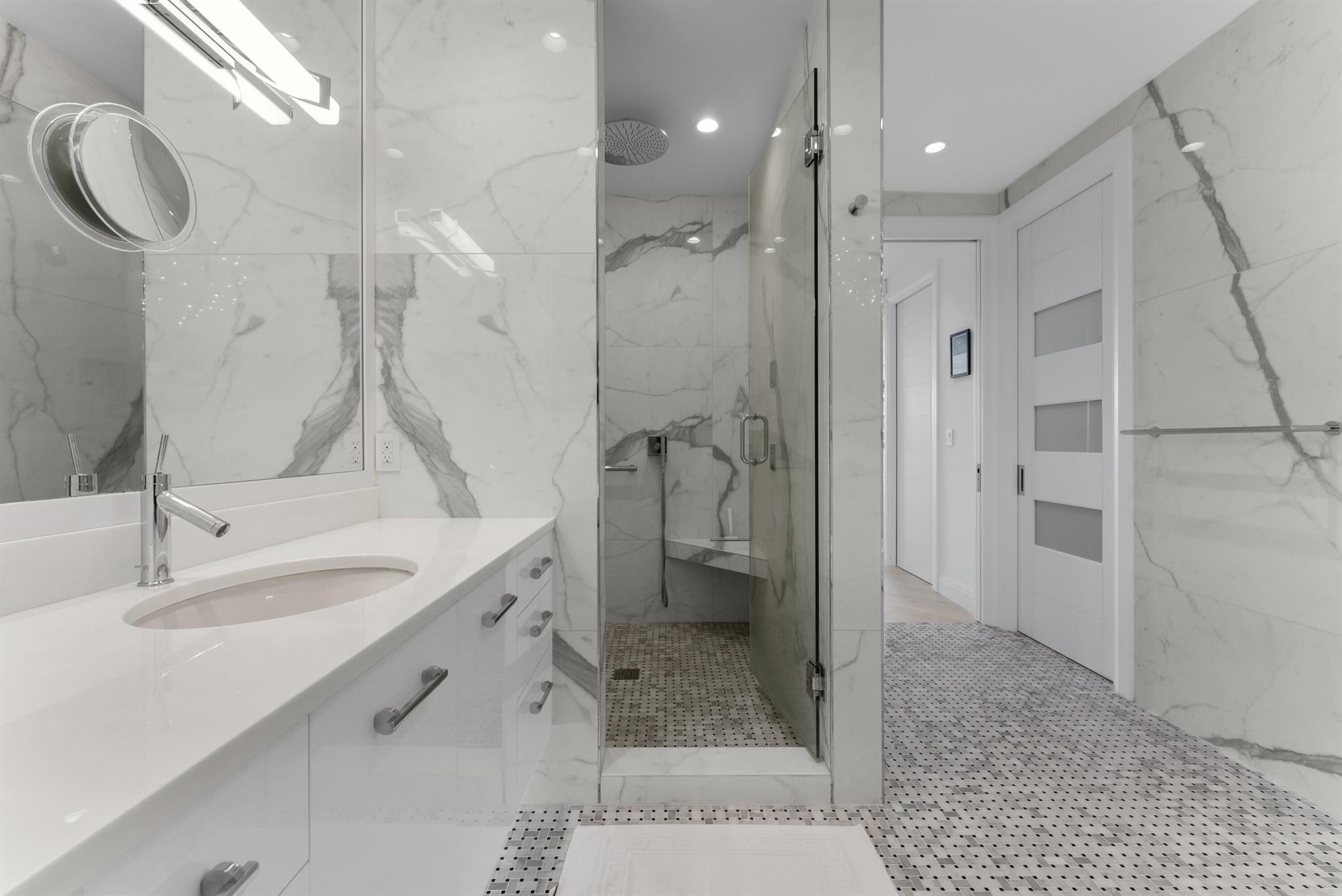 FAIRWAY POINT - Residential