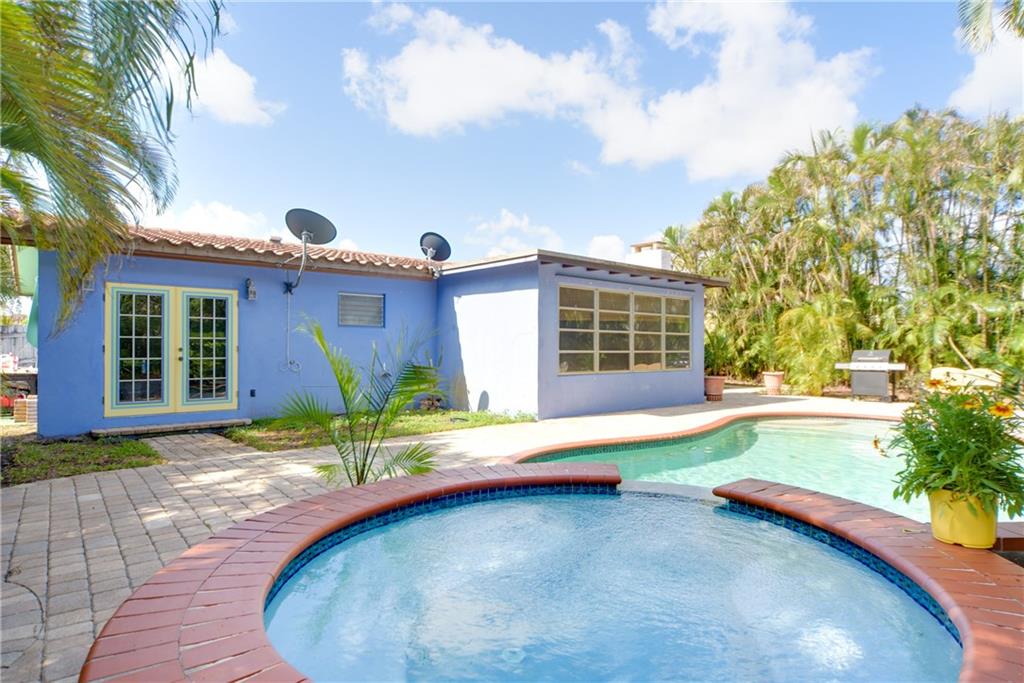 Shorewood 45-36 B - Residential