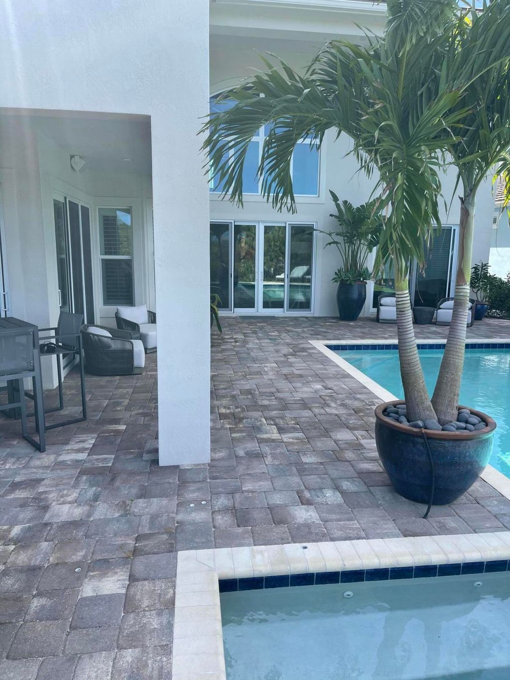 Photo of 1611 E Hemmingway Drive Dr, Juno Beach, FL 33408 (MLS # R10695958)