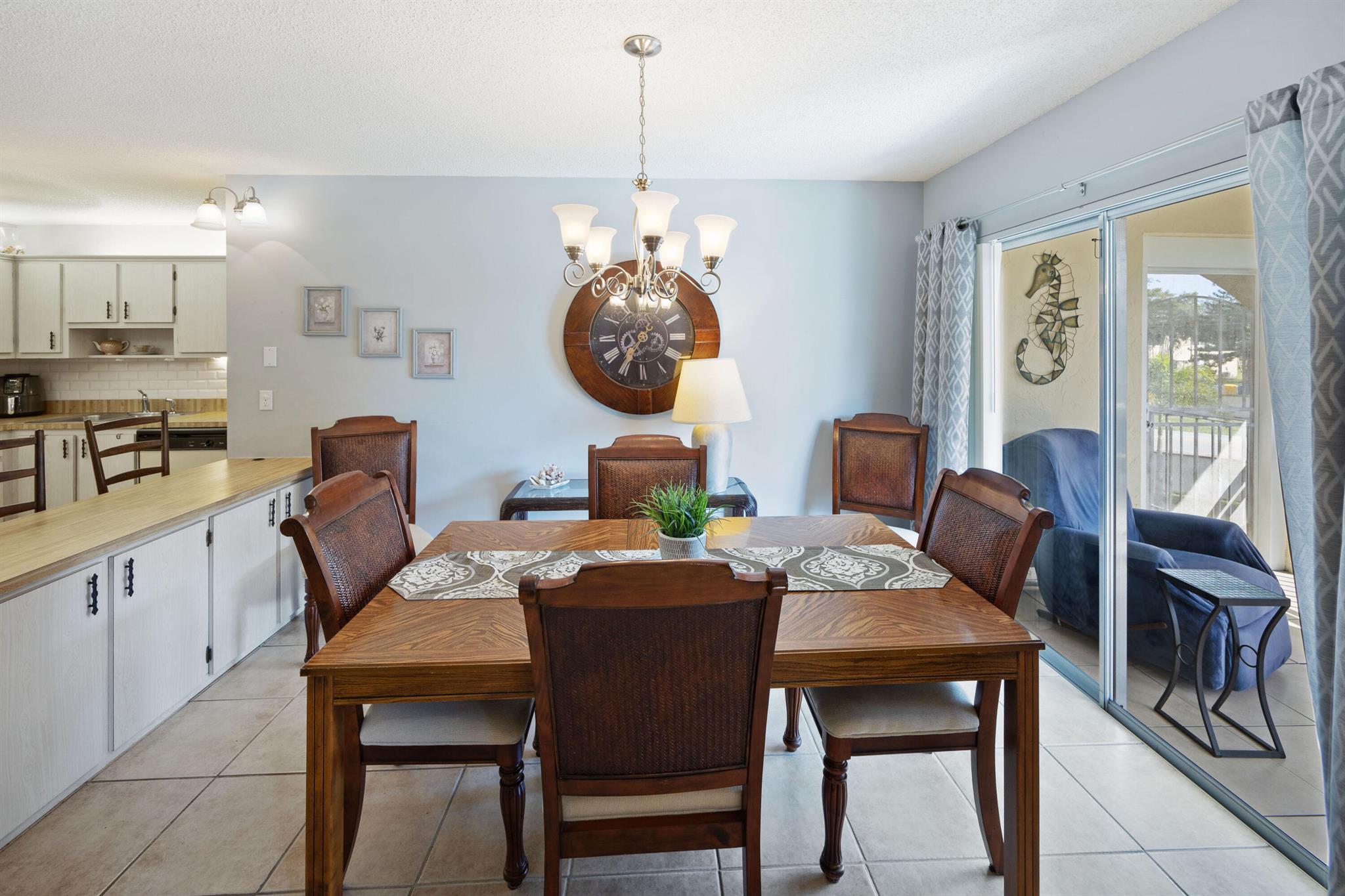 LA PINATA - Residential