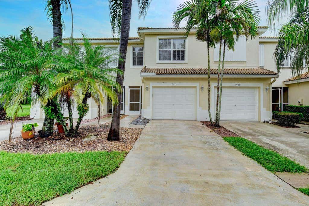 Photo of 9113 Tremezzo Lane, Boynton Beach, FL 33472 (MLS # R11018529)