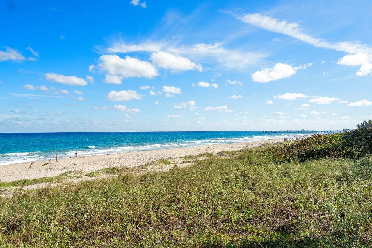 TWENTY SEVEN SEVENTY SOUTH OCEAN BLVD - Residential