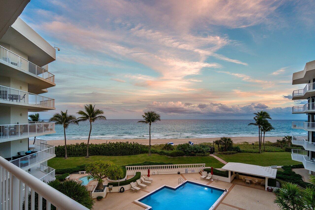 TWENTY SEVEN SEVENTY SOUTH OCEAN BLVD - Residential