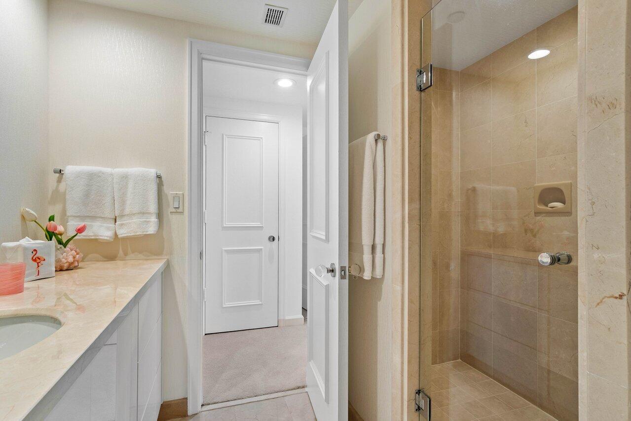 TWENTY SEVEN SEVENTY SOUTH OCEAN BLVD - Residential