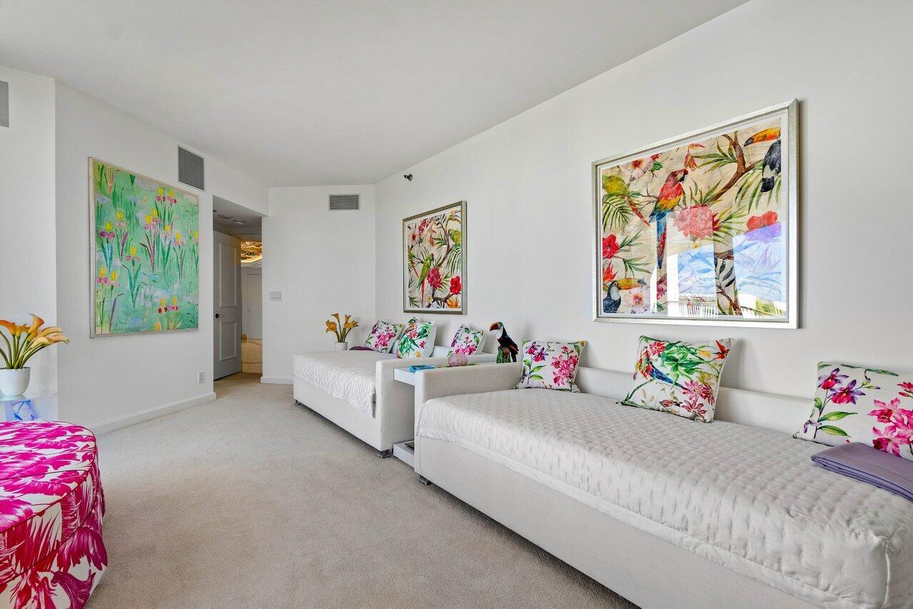 TWENTY SEVEN SEVENTY SOUTH OCEAN BLVD - Residential