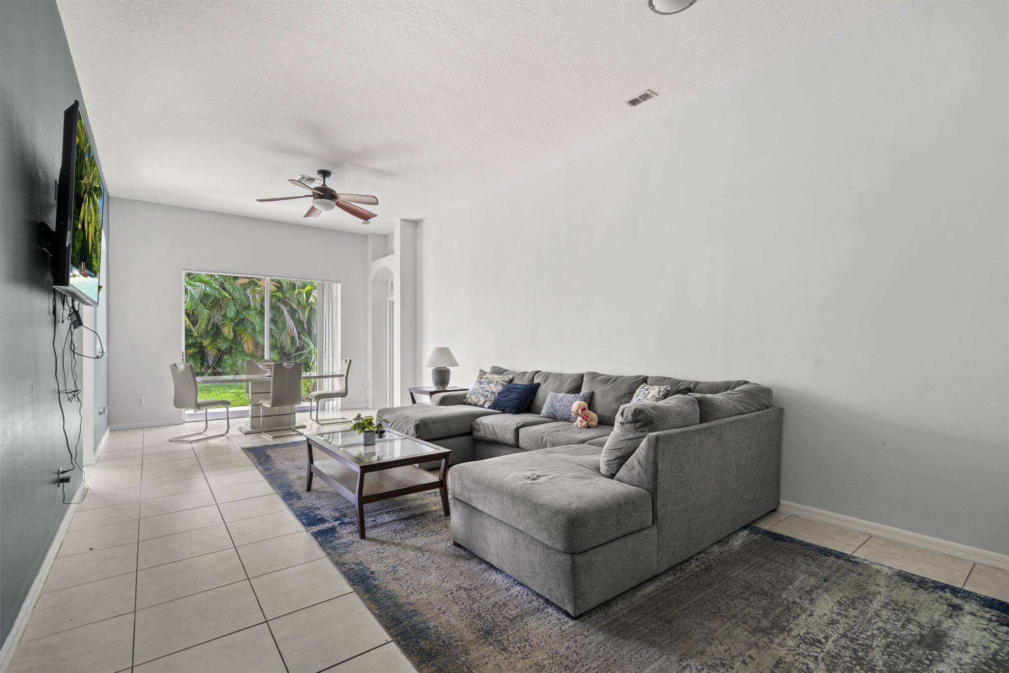 Port St Lucie, Florida 34987, United States, 3 Bedrooms Bedrooms, ,2 BathroomsBathrooms,Residential,Active,223827