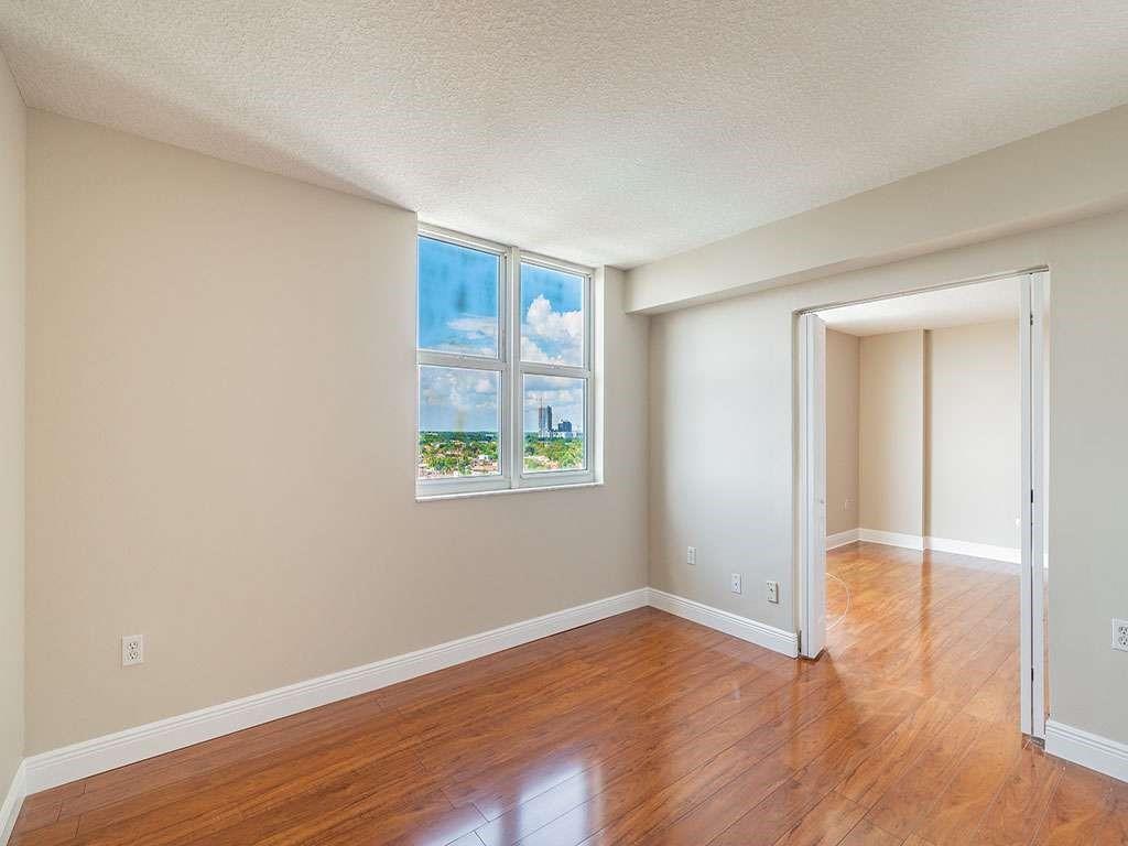 THE ASTON CONDO - Residential Lease