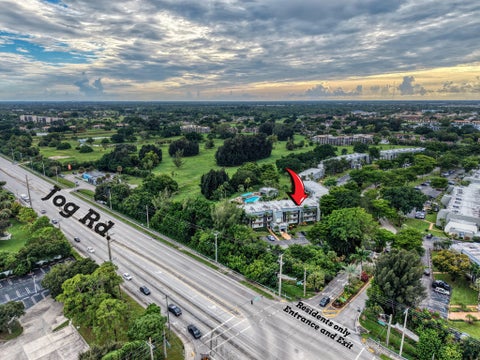 Tiny photo for 4833 Esedra Court #305, Lake Worth, FL 33467 (MLS # B26087123)