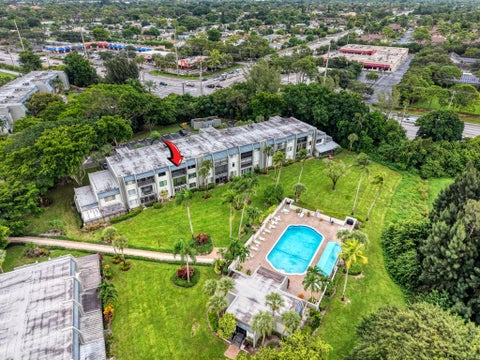 Tiny photo for 4833 Esedra Court #305, Lake Worth, FL 33467 (MLS # B26087123)
