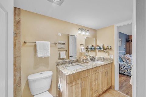 Tiny photo for 4833 Esedra Court #305, Lake Worth, FL 33467 (MLS # B26087123)