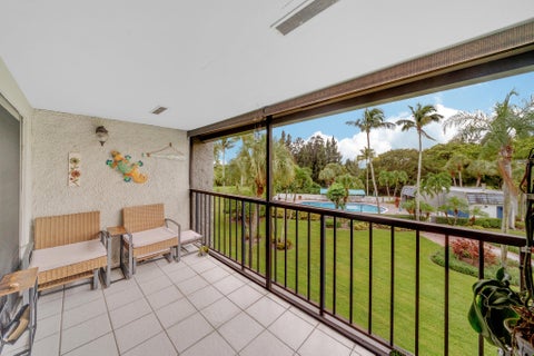 Tiny photo for 4833 Esedra Court #305, Lake Worth, FL 33467 (MLS # B26087123)
