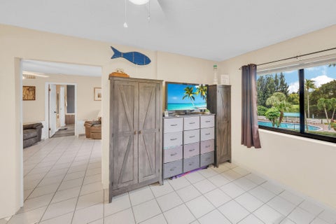Tiny photo for 4833 Esedra Court #305, Lake Worth, FL 33467 (MLS # B26087123)