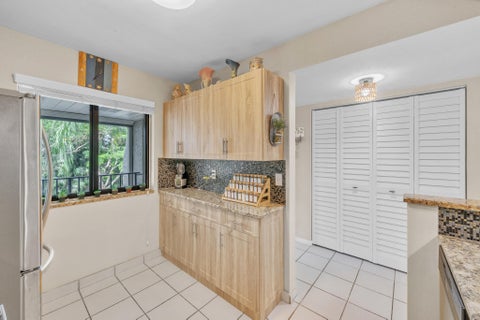 Tiny photo for 4833 Esedra Court #305, Lake Worth, FL 33467 (MLS # B26087123)