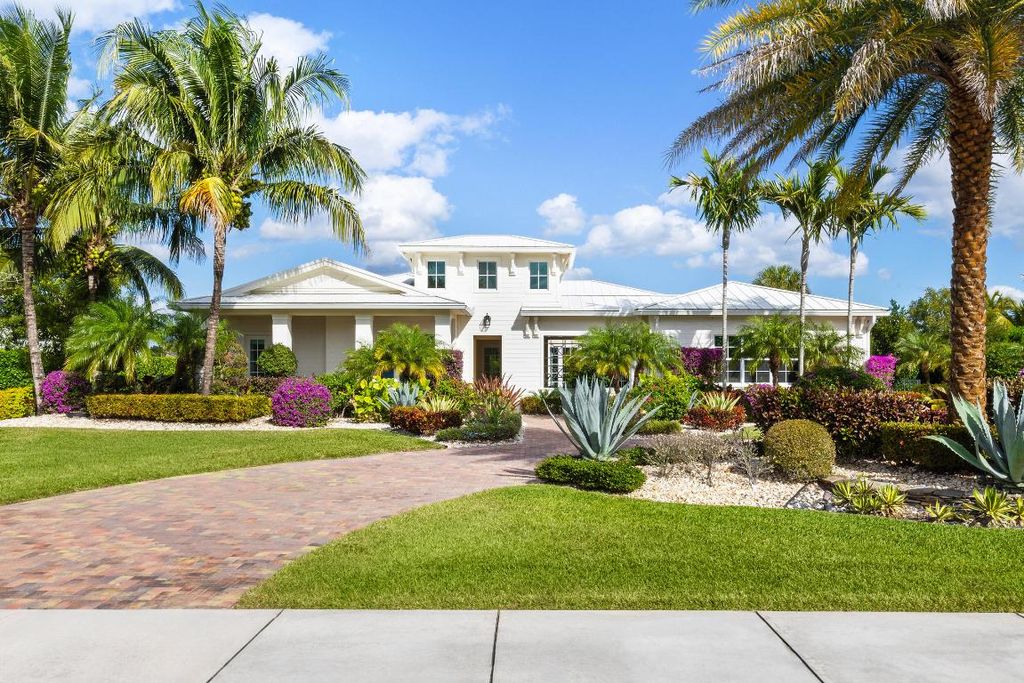 Photo of 8001 SE Old Plantation Circle, Jupiter, FL 33458 (MLS # R11157910)