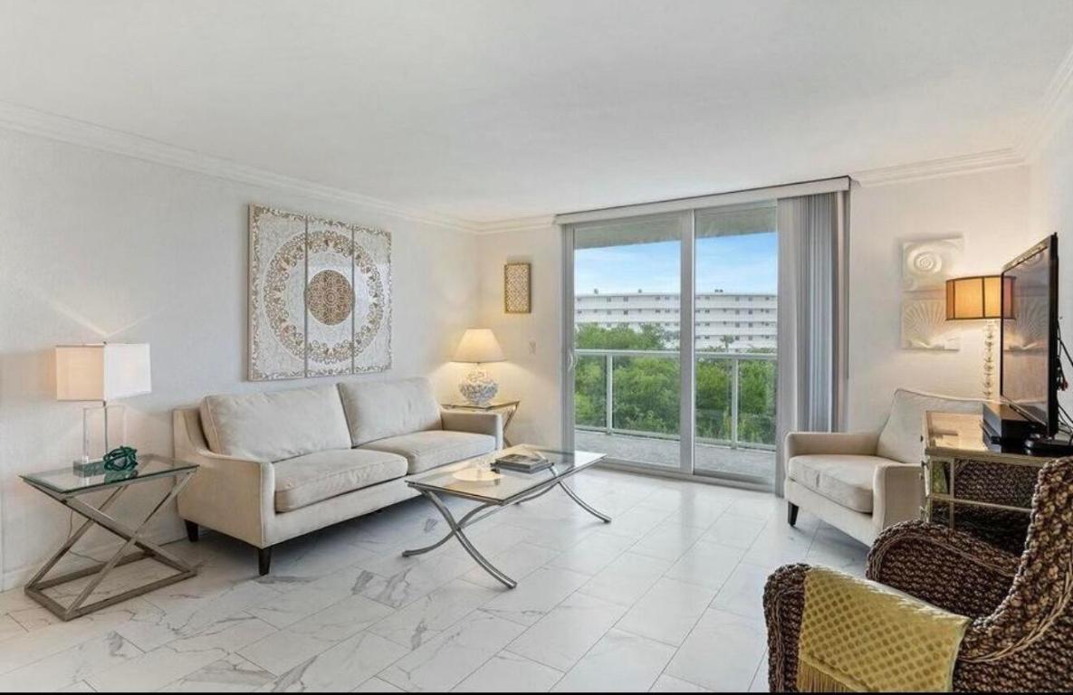 2560 S Ocean Boulevard 518