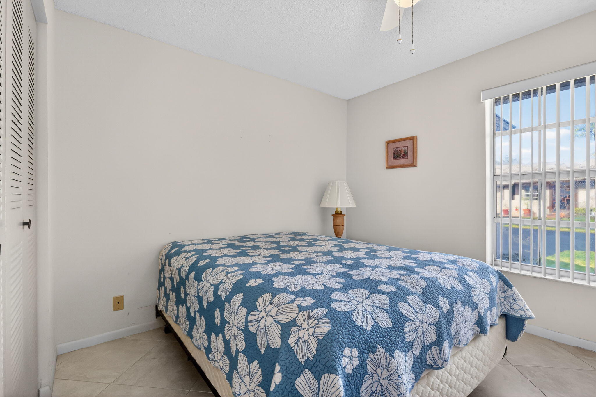 LAS VERDES (KINGS POINT 8) - Residential