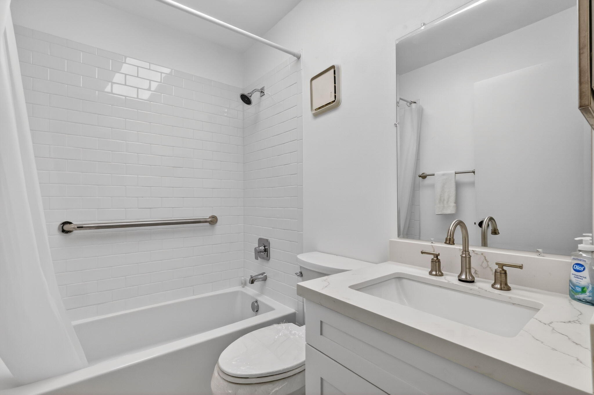 LAS VERDES (KINGS POINT 8) - Residential