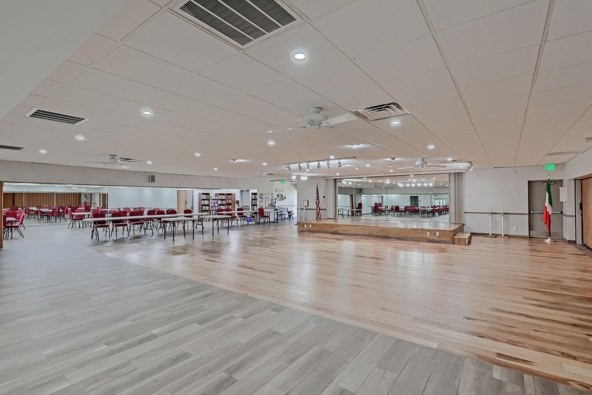 LAS VERDES (KINGS POINT 8) - Residential