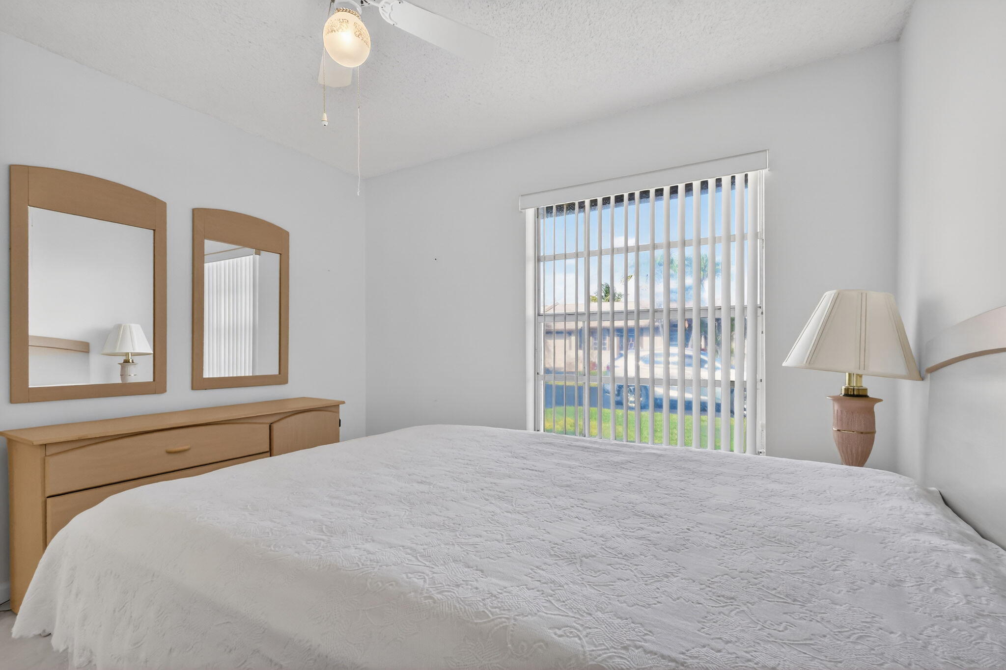 LAS VERDES (KINGS POINT 8) - Residential