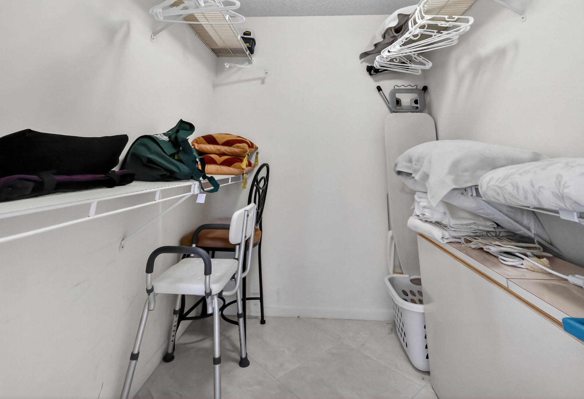 LAS VERDES (KINGS POINT 8) - Residential