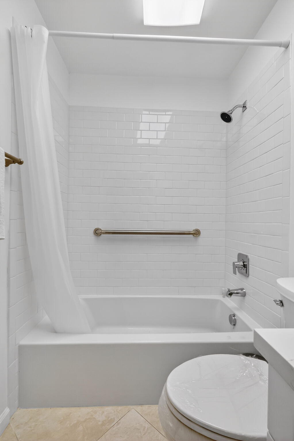 LAS VERDES (KINGS POINT 8) - Residential