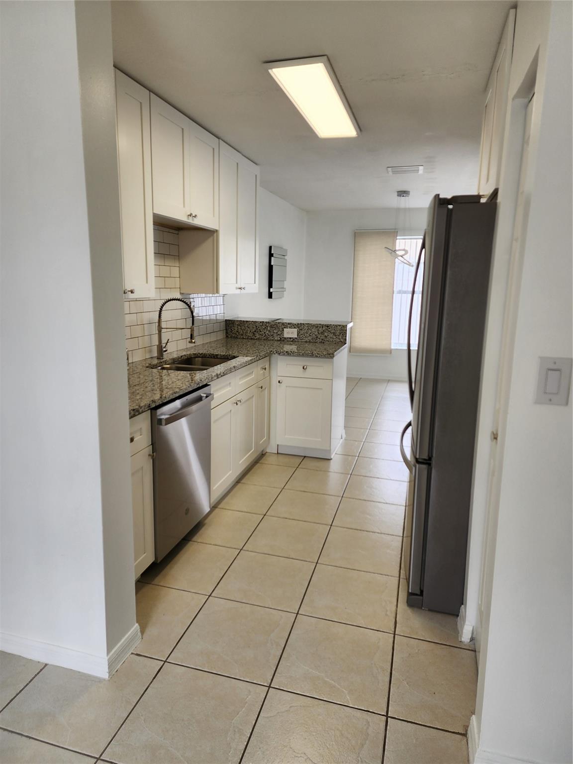 Pembroke Isles 1 - Residential Lease