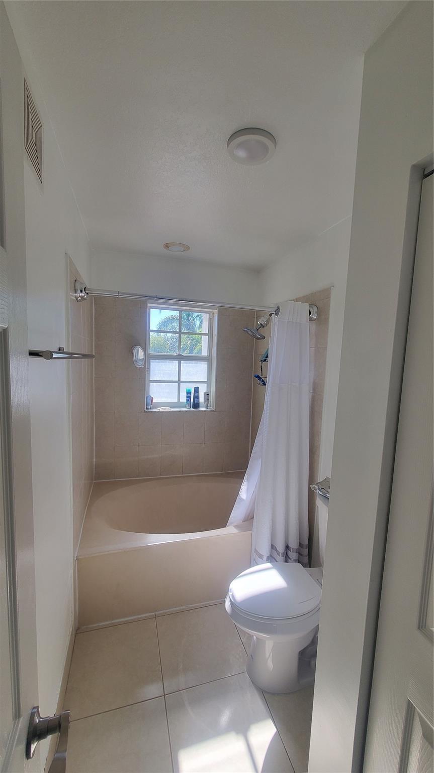 Pembroke Isles 1 - Residential Lease