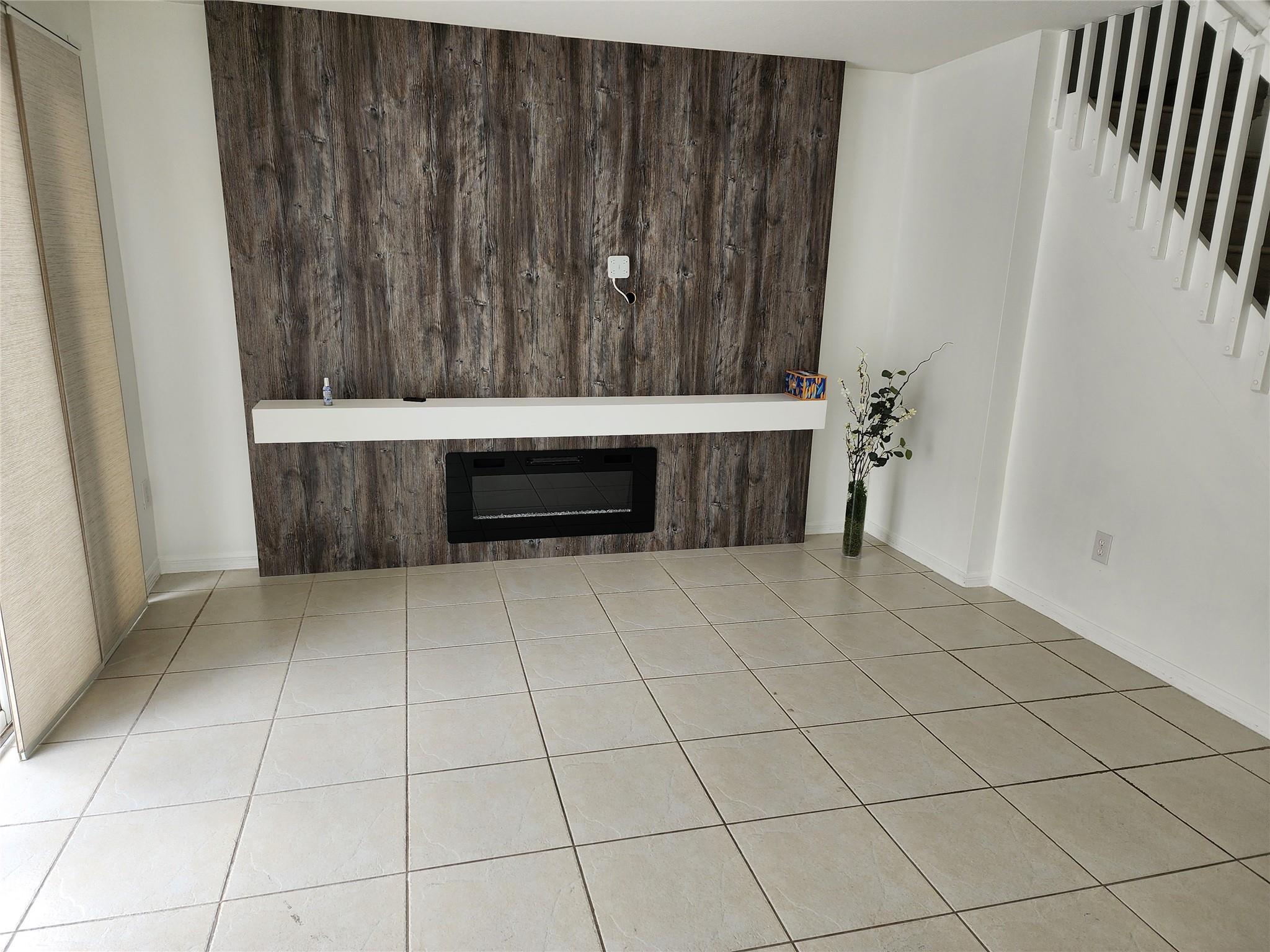 Pembroke Isles 1 - Residential Lease