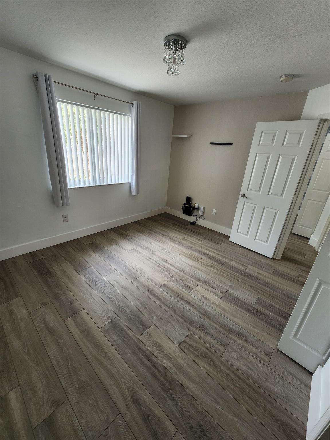 Pembroke Isles 1 - Residential Lease