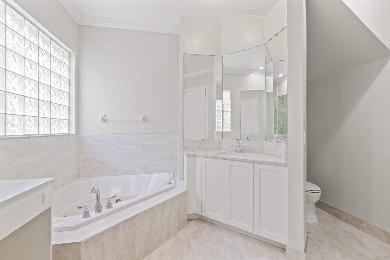 Versailles - Residential