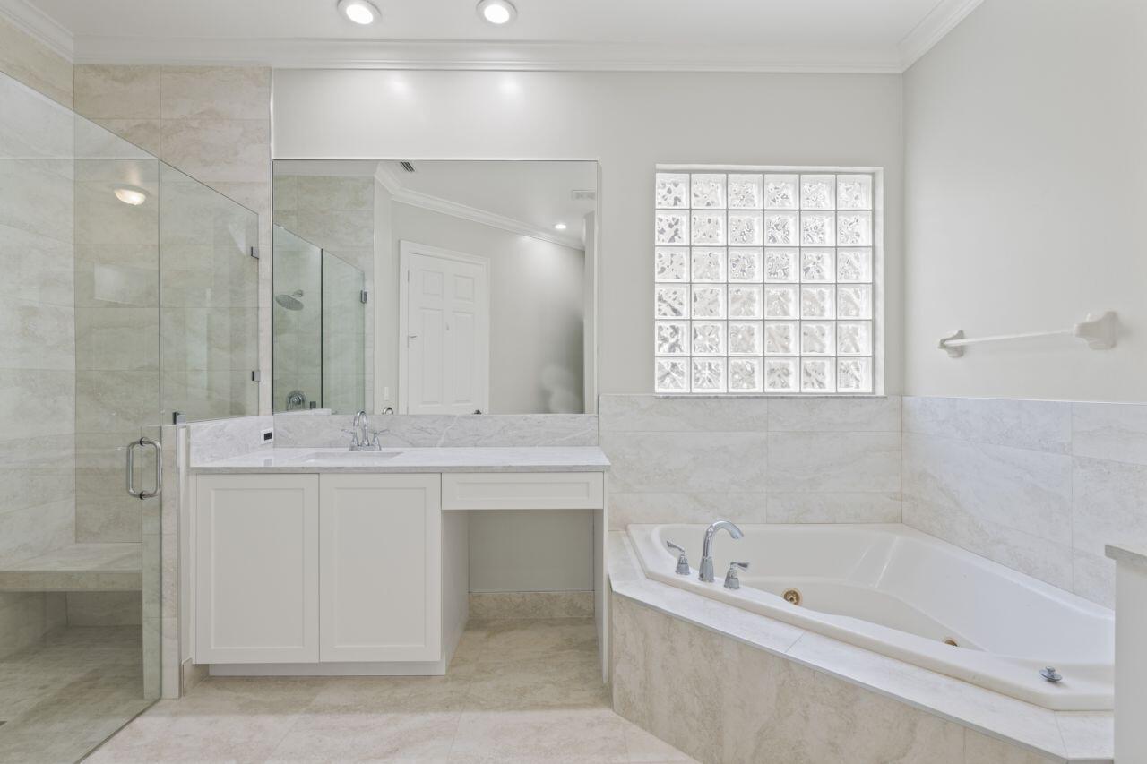 Versailles - Residential