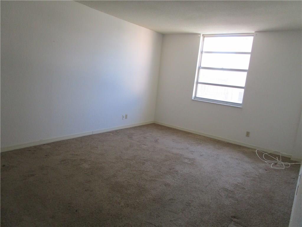 Golden Isle Yacht Club - Residential Lease