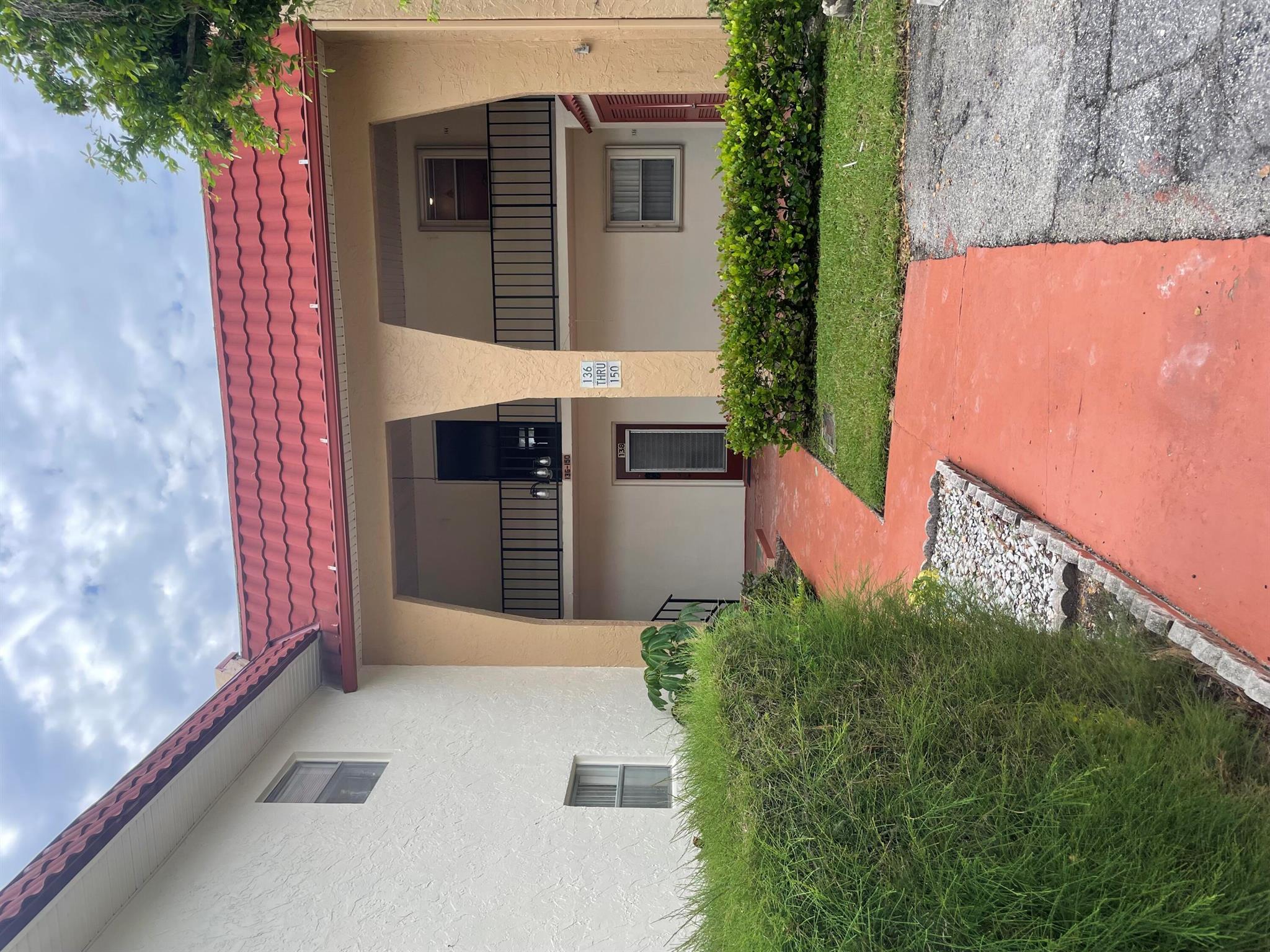CORNER 2ND FLOOR UNIT IN 55+ GATED COMMUNITY. LIGHT AND BRIGHT, CLEAN AND READY TO RENT. LOADS OF AMMENITIES; POOL, BILLIARDS, ENTERTAINMENT, CARD ROOMS, FITNESS CENTER AND MORE. !ST MONTH AND $3000 DEPOSIT, RENTSPREE APPLICATION & CREDIT REPORT, 2 RECENT PAYSTUBS AND BANK STATEMENTS, COPY OF DL. NO DOGS, CATS AND BIRDS ONLY.